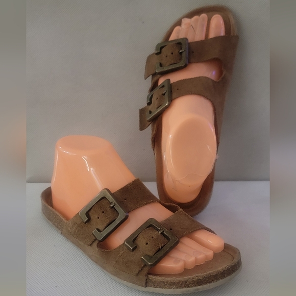 YOKONO TAN SUEDE LEATHER SLIDE STYLE SANDALS (sz 7.5) - Picture 1 of 5